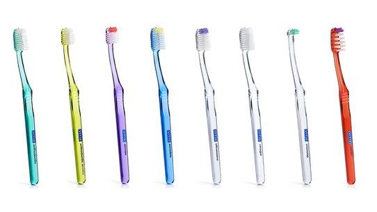 Cepillos dentales manuales