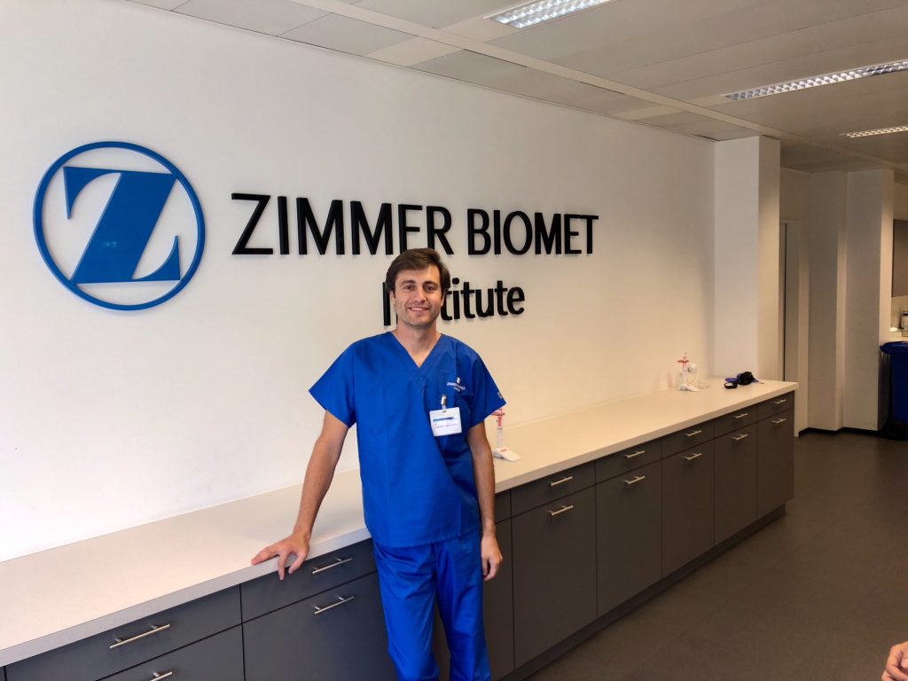 Teeth22 participa en el curso de implantología de Zimmer Biomet